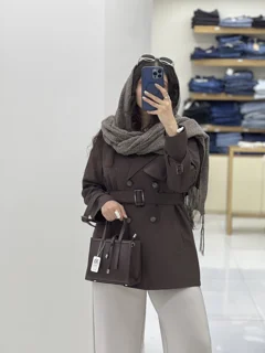 بارونی شنل دار